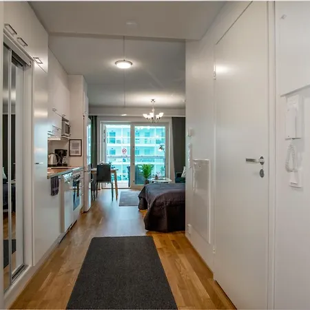 Studio Apartment With Balcony, Parkinghall 奥卢