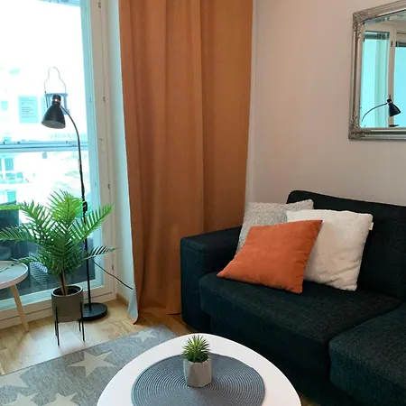 Studio Apartment With Balcony, Parkinghall