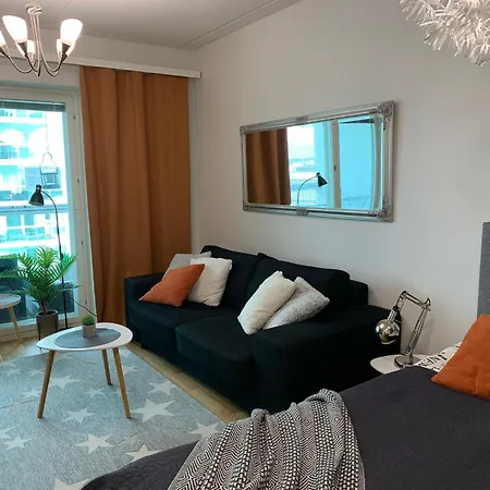 公寓 Studio Apartment With Balcony, Parkinghall 奥卢