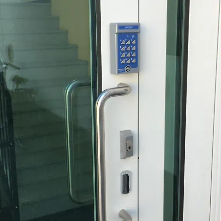 Studio Apartment With Balcony, Parkinghall 奥卢